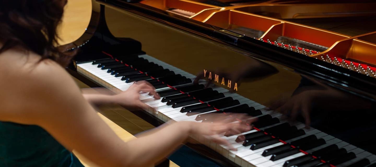 パーティでのピアノ生演奏